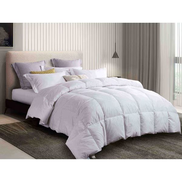 White Feather & Down Comforter, Full/Queen, Martha Stewart, Mfr#: MS004222