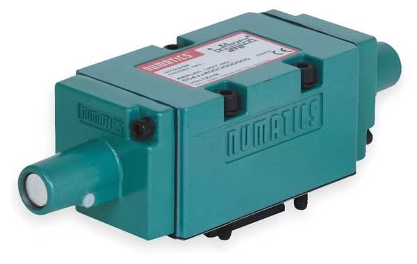 Valve, Air Pilot, 4 Way, 2 Pos, Base Mount, Numatics, Mfr#: 554JJ400O000000